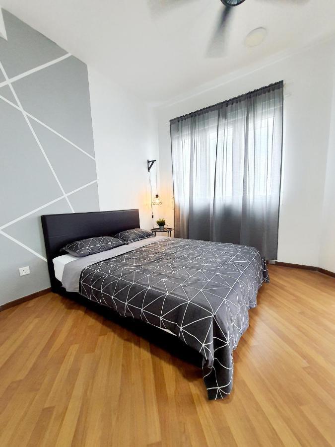 Апартаменты Residensi Flora Сери-Кембанган Экстерьер фото